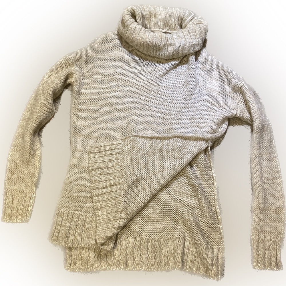 Women’s Cream Turtleneck XS